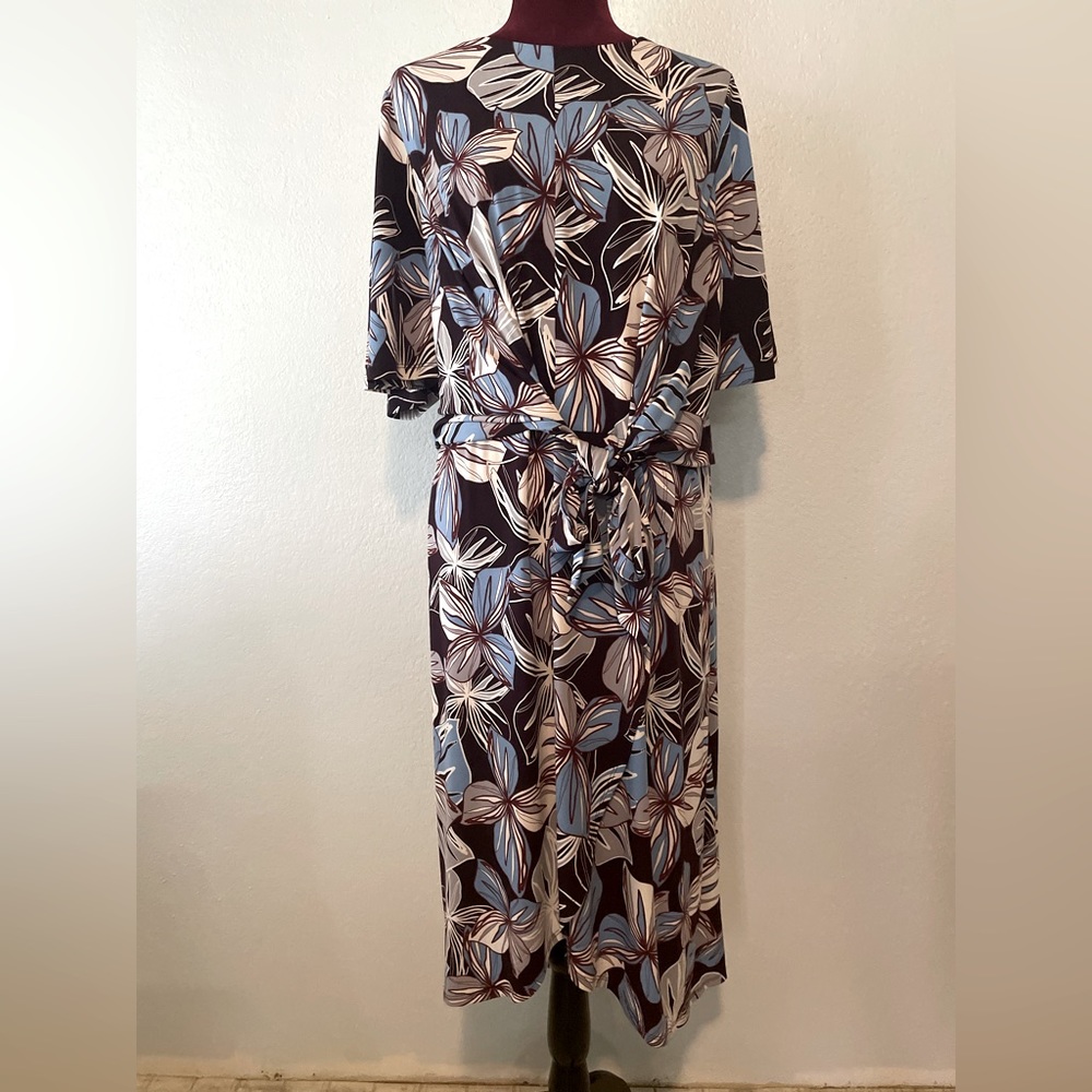 Maggy London 18W faux wrap dress